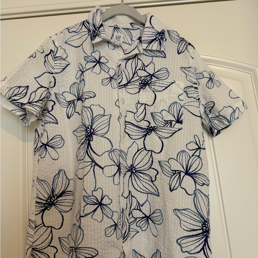 GAP boys White Short-Sleeve Floral Button-Up Shirt